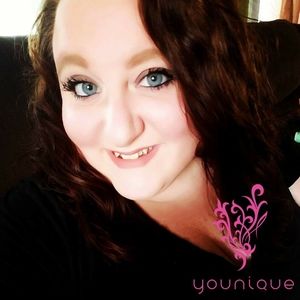 Meet your Posher, Carly